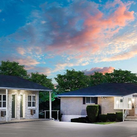 Knights Inn Pine Grove Pine Grove  Екстериор снимка