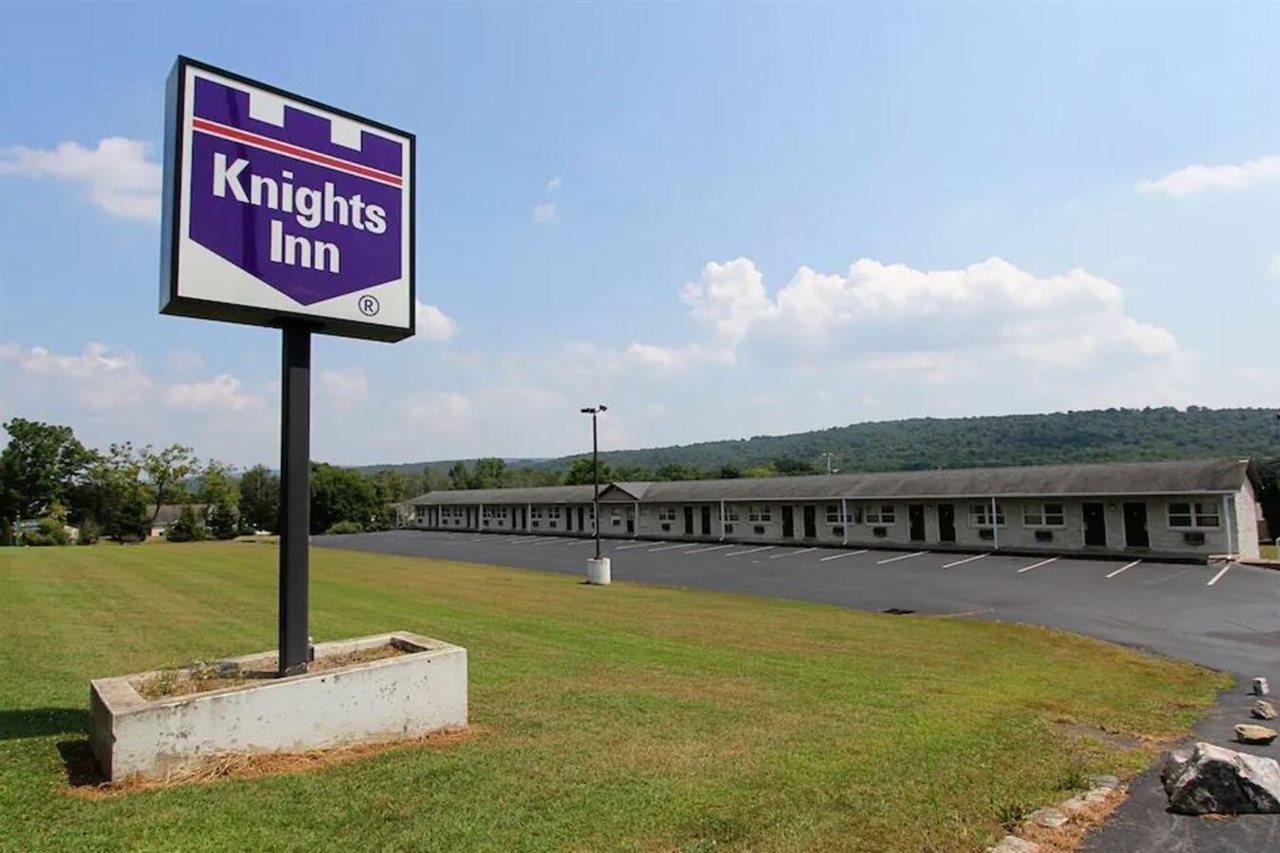 Knights Inn Pine Grove Pine Grove  Екстериор снимка