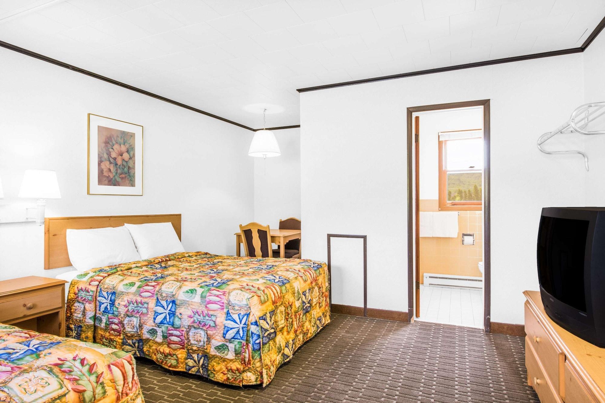 Knights Inn Pine Grove Pine Grove  Екстериор снимка