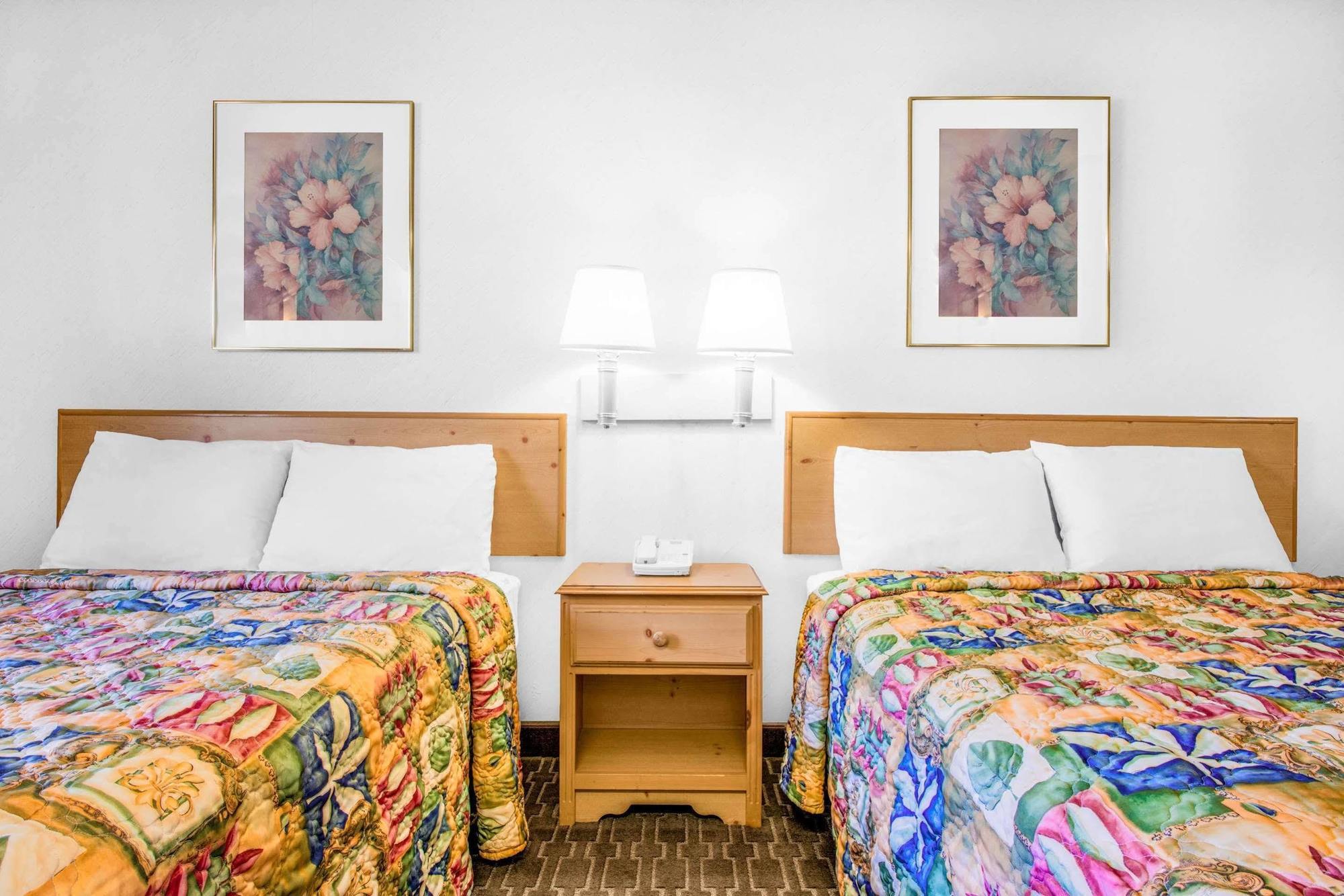 Knights Inn Pine Grove Pine Grove  Екстериор снимка
