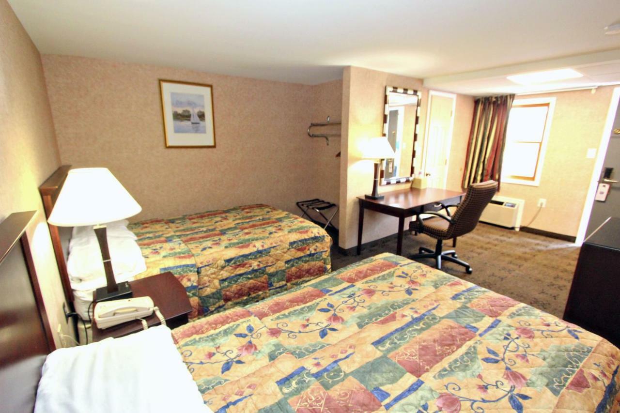 Knights Inn Pine Grove Pine Grove  Екстериор снимка